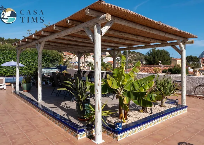 Проживание в семье Casatims - Adults Only *